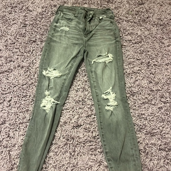 ameican eagle ripped jeans - Picture 1 of 2